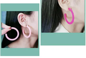 Candy color flat C-shaped acrylic hoop earrings, minimalist pink and rose red candy earrings for women.