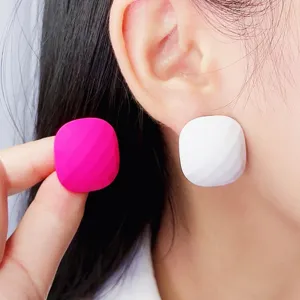 Minimalist Candy Colored Acrylic Square Stud Earrings Multi-Sided Faceted Spray Painted Fashion Ear Jewelry For Women