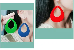 Large acrylic teardrop hollow earrings, stylish minimalist geometric drop earrings for women.