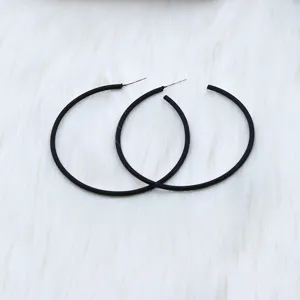 Classic minimalist black big hoop earrings for women, stylish geometric daily jewelry.
