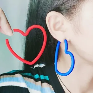 Grandes boucles d'oreilles cœur mode femme bijoux en acrylique mignonnes pendantes amour