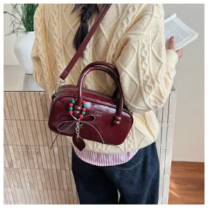 Retro weinrote Bowlingtasche, schicke Handtasche mit perlenbesetzter Schleife für Damen.