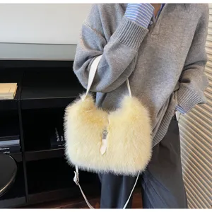 Stylish fluffy plush shoulder bag for women, soft furry bucket handbag for autumn winter.