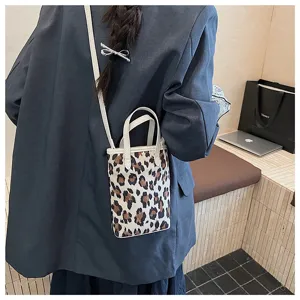 Borsa a tracolla trendy con stampa leopardo, mini borsetta chic in camoscio da donna.