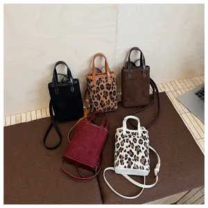 Borsa tracolla verticale mini in camoscio elegante, borsetta telefono stampa leopardo trendy.