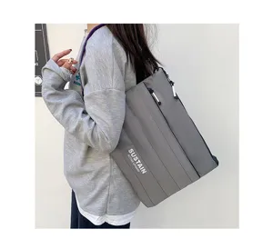 Gepolsterte 14 Zoll Laptoptasche stilvolle Nischen-Design Umhängetasche Unisex Pendler
