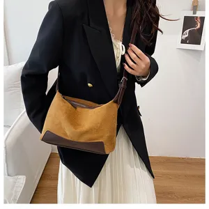 Damen Vintage Wildleder Patchwork Achseltasche, stilvolle Retro Umhängetasche für den Alltag.
