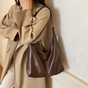 Elegante braune Damen Umhängetasche aus weichem Leder, große Kapazität lässige Hobo Tasche.