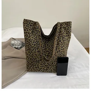 Leopard print canvas tote bag, casual large capacity shoulder bag for women daily use