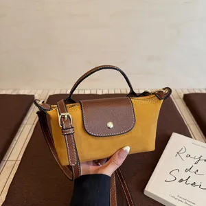 Bolso cruzado de ante para mujer con solapa de cuero marrón, pequeño bolso elegante de otoño.