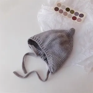 Joli bonnet bébé tricoté avec liens, bonnet d'elfe en laine chaude pour nouveau-né automne.