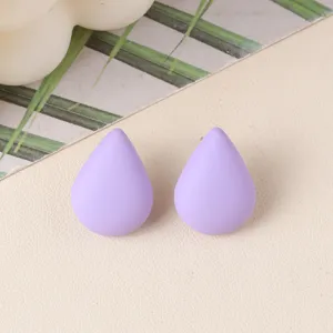 Light purple teardrop acrylic stud earrings, minimalist fresh design daily wear jewelry.