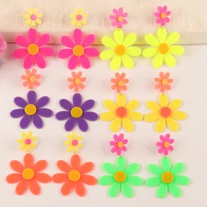Boucles d'oreilles fleurs en acrylique coloré marguerites fluorescentes vibrantes bijoux femme