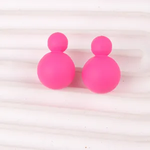 Bonbonfarbene doppelte runde Acryl Ohrstecker, schlichter Retro Ohrschmuck für Damen.