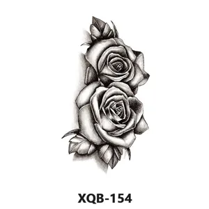 Adesivo per tatuaggio temporaneo impermeabile con un elegante design di rose in bianco e nero.