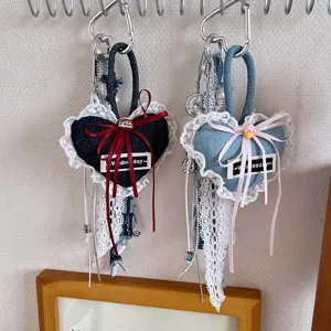 Ins style denim dantsela omorfi kardia gia tsanta kleidothiki kremasto kordoni