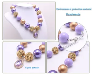 Collier perles chunky pour enfants avec pendentif goutte de cristal violet détail fait main.