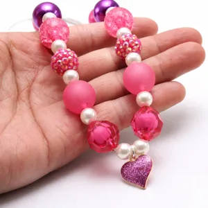 Kleurrijke kinderkraal ketting met glitter hart hanger, schattig verstelbaar sieraad.