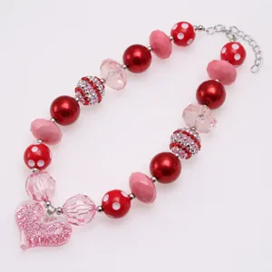 Collana di perle con ciondolo a cuore glitter rosa bambini perline rosse e rosa set