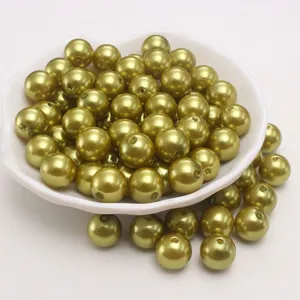 Olijfgroene ABS imitatie parel kralen voor het maken van DIY sieraden detailweergave.