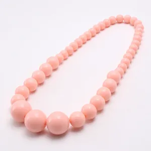 Childrens cute pink acrylic beaded necklace candy color elastic fashion jewelry detail