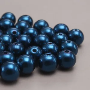 Königblaue ABS Perlen Detailansicht, ideal für DIY Schmuckherstellung und Bastelarbeiten.