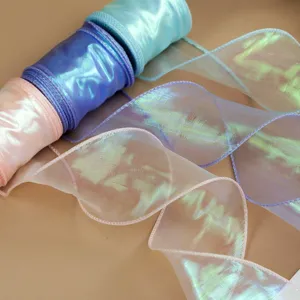 Nastro in organza olografico iridescent 6cm bordo ondulato per confezione regalo fai da te