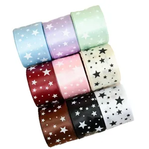 Nastro in poliestere stampato a stella da 2.5cm per confezioni regalo, fiori e accessori DIY.