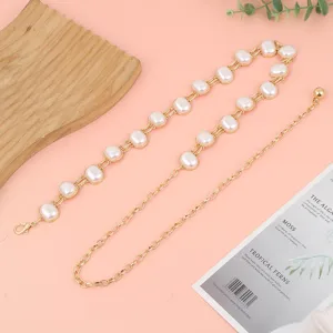 Élégante chaîne de bandoulière en perles dorées, accessoire de sac en métal.