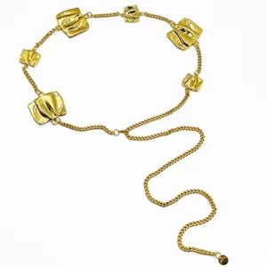 Goldene Metall-Taillenkette für Damen, Bohemian-Stil Mode Körperschmuck mit quadratischen Platten.