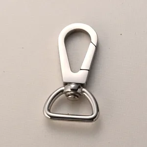 Edelstahl Karabinerhaken Detailansicht für Taschen Zubehör Schlüsselanhänger Metall.
