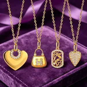 Exquisite Edelstahl vergoldete Anhänger Halsketten mit stilvollen Zirkonia Charms.