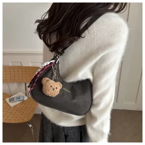 Borsa a spalla mezzaluna vintage da donna, borsa a mano minimalista casual chic dettaglio.