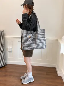 Large capacity retro striped canvas shoulder tote bag casual versatile student book bag