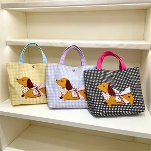 Süße bestickte Dackel Canvas Tragetasche, stylische Karo Handtasche für Arbeit und Einkauf.