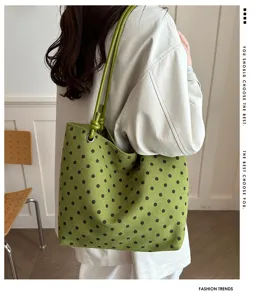 Borsa a tracolla in tela a pois verdi alla moda da donna, borsa secchiello casual carina.