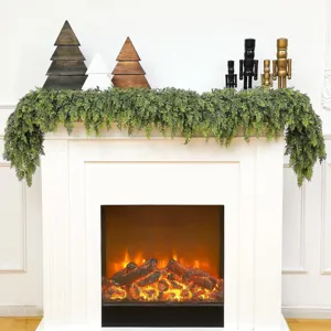 Guirlande de Cèdre de Noël Vigne de Pin Artificielle Plastique Doux Cyprès Feuille Suspendue Verdure Pour Fête de Cheminée de Vacances