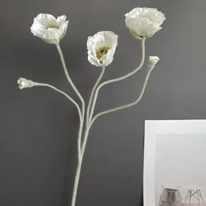 Fiore di papavero floccato artificiale dettaglio, ideale per decorazioni d'interni in stile nordico.