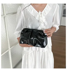 Sac pochette plissé brillant noir pour femme, sac nuage tendance pour la vie quotidienne.