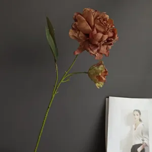 Vintage künstliche Pfingstrose Detailansicht, Stoff Doppelblüte Stiel für Inneneinrichtung.