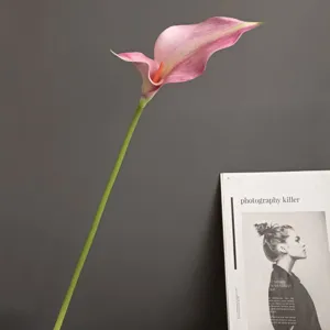 Künstliche EVA rosa Calla Lilie Einzelstiel Blume Nahaufnahme Detail für moderne Heimdekoration