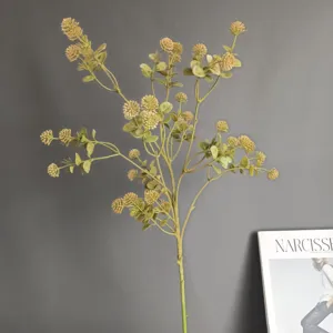 Künstlicher Beerenfrucht-Zweig im Detail, ideal für Heimdekoration und Blumenarrangements.