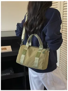 Versatile women shoulder handbag, lightweight solid color casual crossbody travel bag