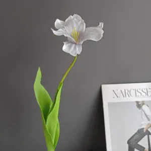Flor artificial de tulipán abierto de rama única para decoración de hogar moderna.