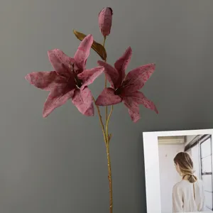 Artificial oil painting style 3-head lily flower branch detail for home decor and wedding design.