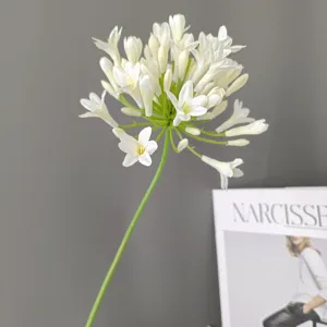 Fiore artificiale di agapanthus bianco a stelo singolo per decorazione domestica e matrimonio.