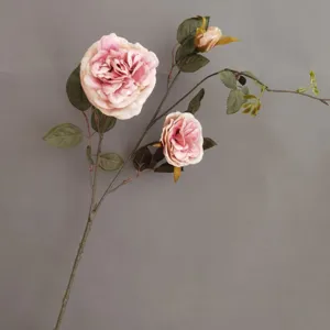 Künstlicher Vintage rosa Rosenblüten Zweig Detail, perfekt für Heimdekoration und Blumendesign.