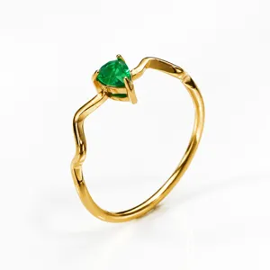 Wavy line titanium steel ring with green zircon gemstone minimalist chic jewelry for women