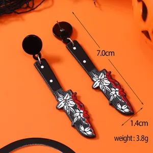 Halloween Acryl Messer Ohrringe mit blutigem Blumendesign, gothischer gruseliger Schmuck.