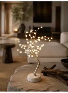 LED Deko-Baumleuchte mit Blumen-Zweig-Design, romantische USB-Nachtlampe für Schlafzimmer-Ambiente.